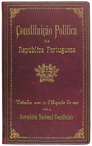 Capa do original da Constituição de 1911