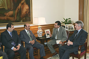 Audiência com uma delegação da Comissão de Agricultura da Assembleia Nacional do Kuwait, em 06.10.2004