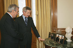 Audiência com o Ministro da Função Pública Italiana, Luigi Mazzella, em 19.10.2004