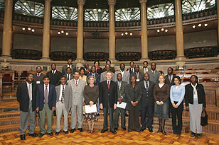 Sessão de Encerramento do I Curso de Formação Interparlamentar, subordinado ao tema “O Parlamento e os desafios da realidade contemporânea”, em 26.10.2004 