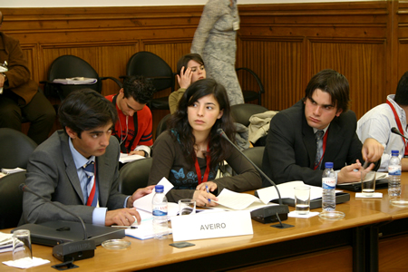 Reuni&atilde;o da 1.&ordf; Comiss&atilde;o, presidida pelas Deputadas Maria J&uacute;lia Car&eacute; (PS) e  Alda Macedo (BE) - Assembleia da Rep&uacute;blica, em 08.05.2006