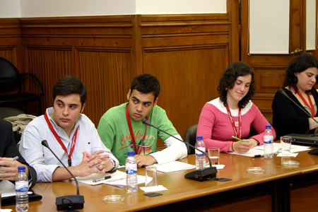 Reuni&atilde;o da 1.&ordf; Comiss&atilde;o, presidida pelas Deputadas Maria J&uacute;lia Car&eacute; (PS) e  Alda Macedo (BE) - Assembleia da Rep&uacute;blica, em 08.05.2006