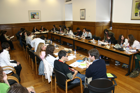 Reuni&atilde;o da 2.&ordf; Comiss&atilde;o, presidida pela Deputada ZitaSeabra (PSD),  Assembleia da Rep&uacute;blica, em 08.05.2006