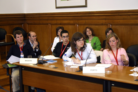 Reuni&atilde;o da 2.&ordf; Comiss&atilde;o, presidida pela Deputada ZitaSeabra (PSD),  Assembleia da Rep&uacute;blica, em 08.05.2006