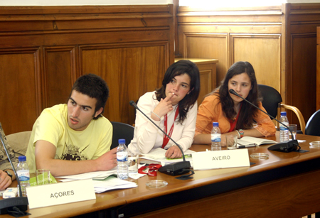 Reuni&atilde;o da 3.&ordf; Comiss&atilde;o, presidida pelo Deputado Lu&iacute;s Fagundes Duarte (PS),  Assembleia da Rep&uacute;blica, em 08.05.2006