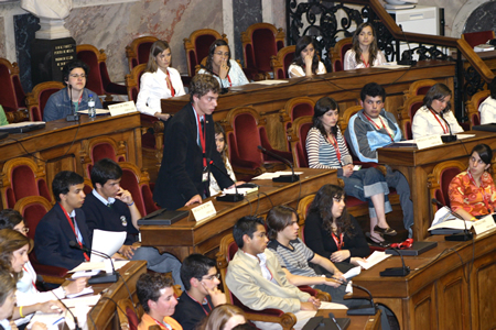 Per&iacute;odo Antes da Ordem do Dia (PAOD): deputados apresentam perguntas, Assembleia da Rep&uacute;blica, em 08.05.2006