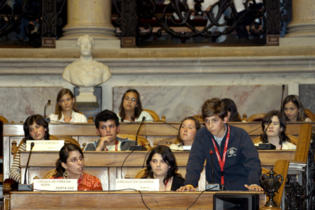 Per&iacute;odo Antes da Ordem do Dia (PAOD): deputados apresentam perguntas, Assembleia da Rep&uacute;blica, em 08.05.2006