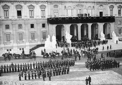 Exterior do Pal&aacute;cio de S. Bento no dia da abertura da Assembleia Nacional, 11 de Janeiro de 1935