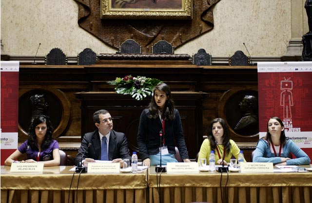 Encerramento da Sessão - Intervenção da Presidente da Sessão do Parlamentodos Jovens/Básico - Ana Castel-Branco, em 15 de Maio de 2007