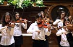 Programa Cultural Actuação dos "Pequenos Violinos da Metropolitana" 