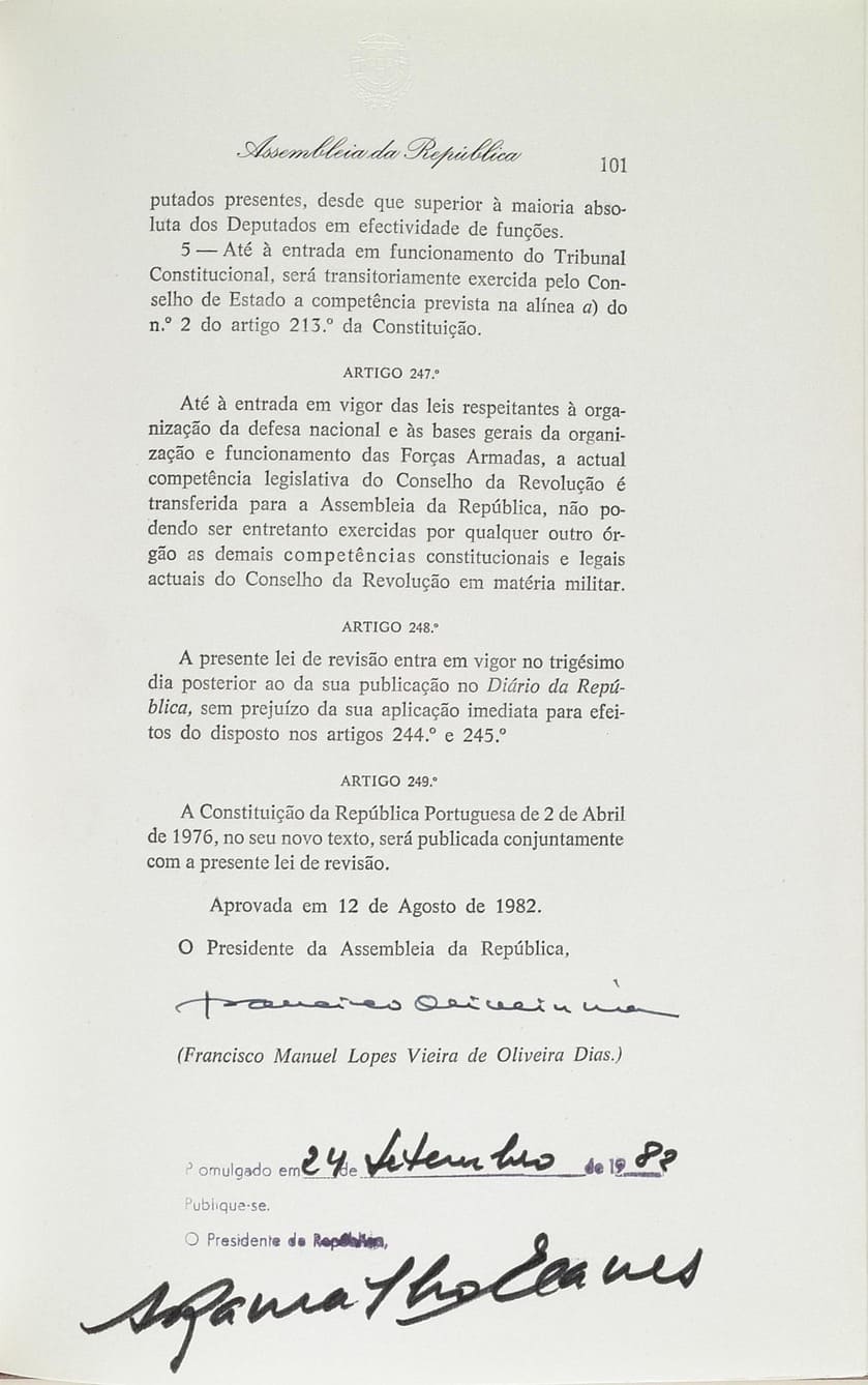 Documento com le constitucional de 1982
