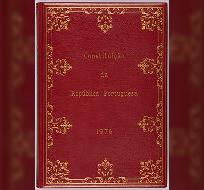 Capa da Constituição de 1976